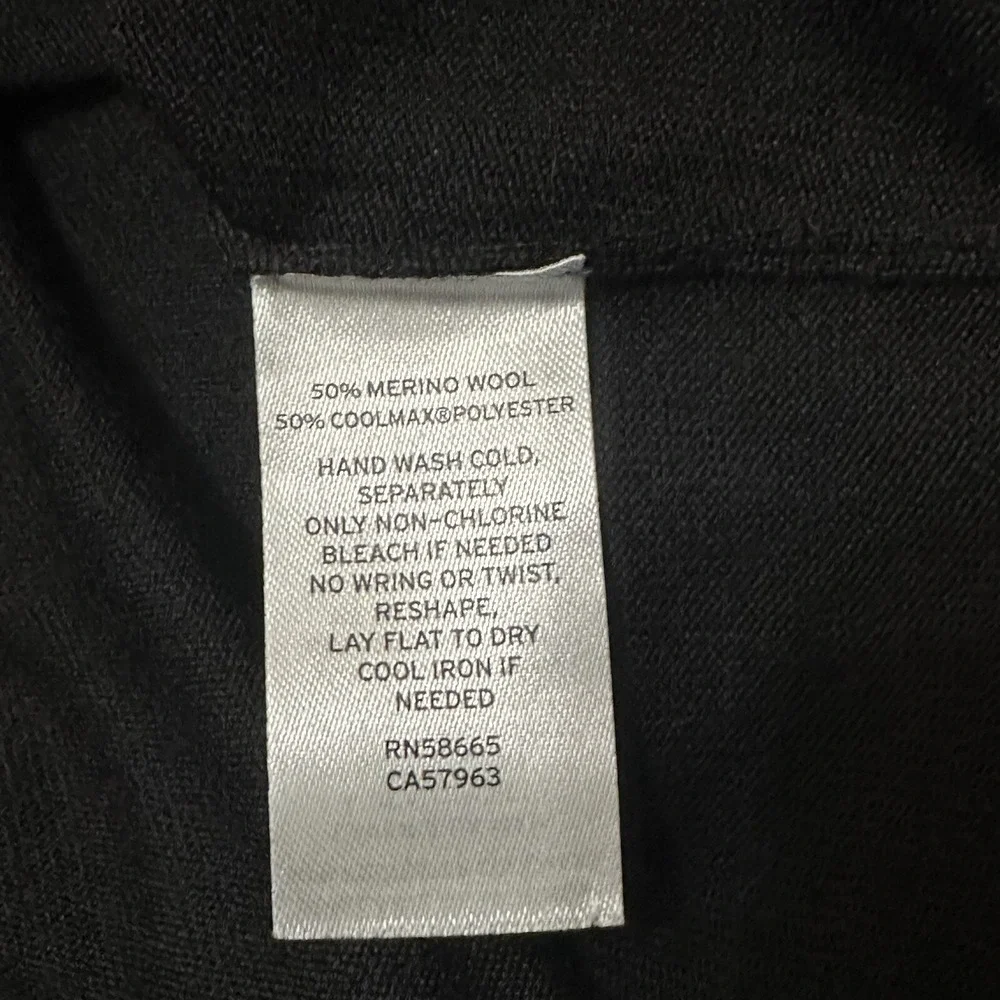 Nordstrom Men's Black 50% Merino Wool/Coolmax Polyester 1/4 Zip Sweater - Size M